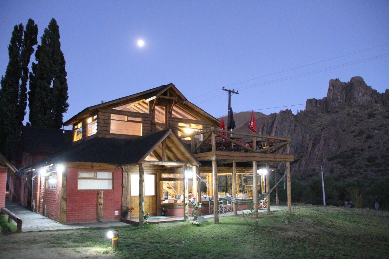 Hotel Montaña Negra Aluminé Exterior foto