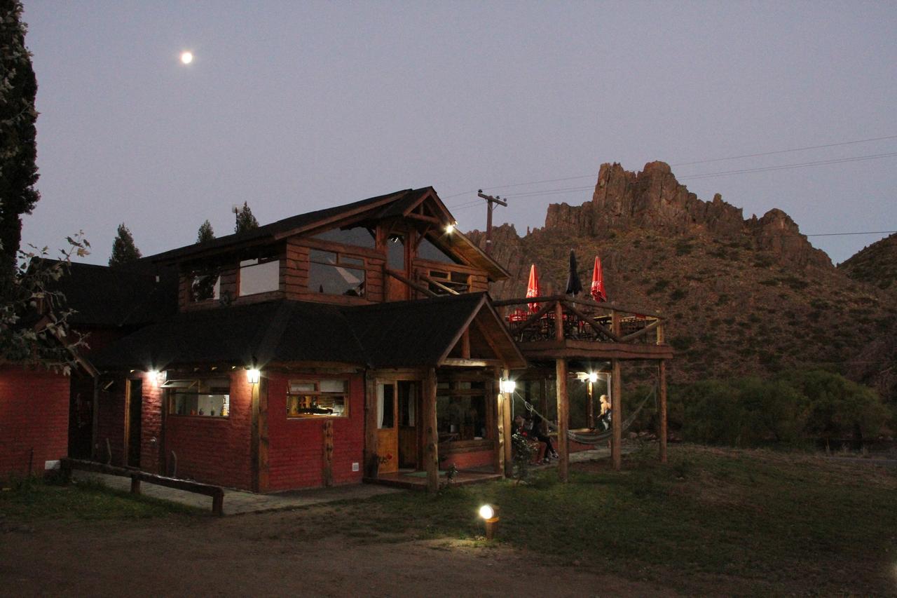 Hotel Montaña Negra Aluminé Exterior foto